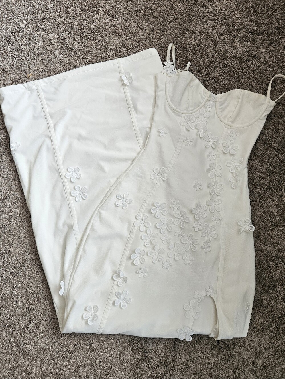 Babyboo Dalary Maxi Dress - Picture 3 of 4